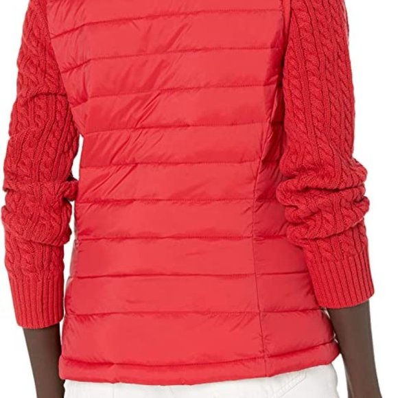 𝅺NWT Womens Lightweight Minimalist Puffer Vest Red - Picture 2 of 10